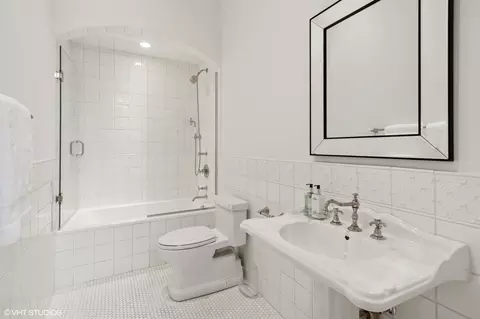 Bath - 78 Wagner Rd, Northfield, IL 60093 photo 4 of 7