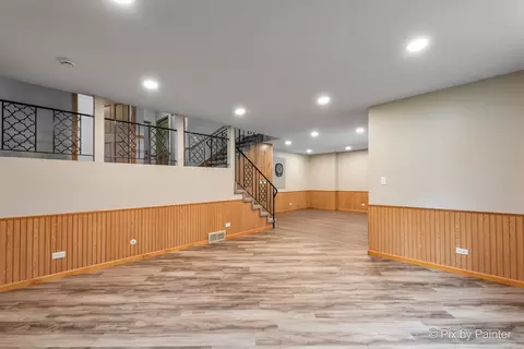Living - 4515 Elmleaf Dr, Mchenry, IL 60051 photo 5 of 6