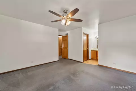 Bedroom - 4515 Elmleaf Dr, Mchenry, IL 60051 photo 2 of 6