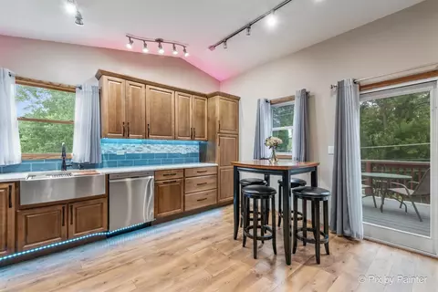 Kitchen - 4515 Elmleaf Dr, Mchenry, IL 60051 photo 3 of 3