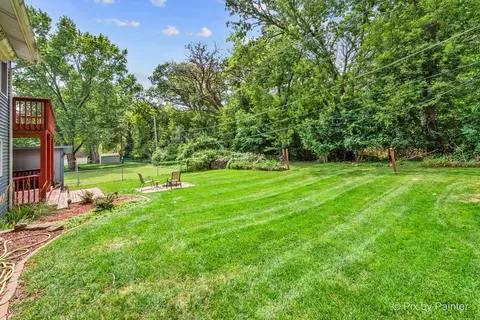 Exterior - 4515 Elmleaf Dr, Mchenry, IL 60051 photo 8 of 10