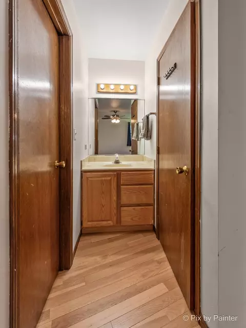 Entry Way - 4515 Elmleaf Dr, Mchenry, IL 60051 photo 3 of 3