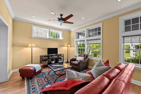 2022 Mcdaniel Ave, Evanston, IL 60201 photo 13