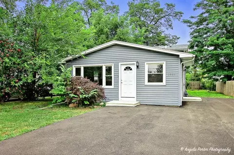 1221 N Fairfield Rd, Round Lake Beach, IL 60073
