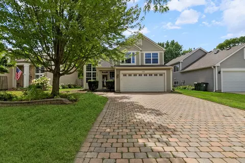 113 E Big Horn Dr, Hainesville, IL 60030