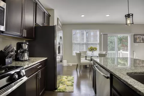 1177 Colfax Ave, Des Plaines, IL 60016 photo 13