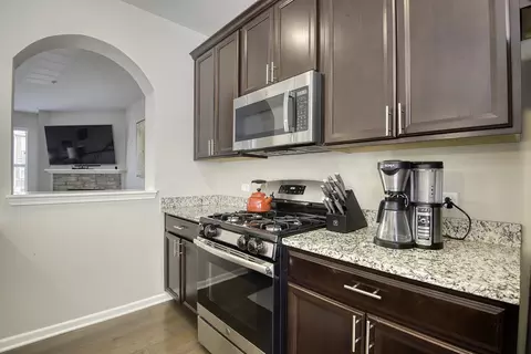 1177 Colfax Ave, Des Plaines, IL 60016 photo 11