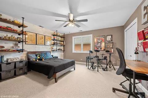 Bedroom - 1115 Hunter Rd, Glenview, IL 60025 photo 2 of 3