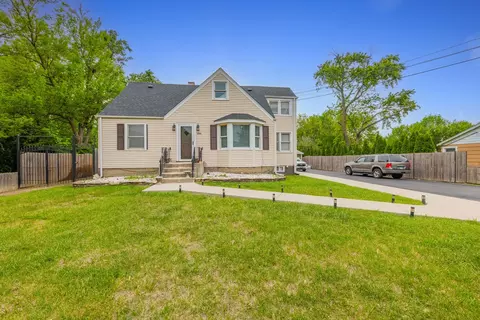 5510 W 81st Pl, Burbank, IL 60459