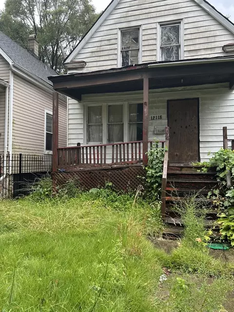 12118 S Lowe Ave, Chicago, IL 60628 photo 1