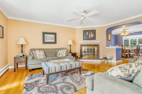 8129 Lake St, River Forest, IL 60305 photo 3
