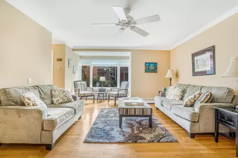 8129 Lake St, River Forest, IL 60305 photo 4
