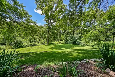 Exterior - 16 W340 97th St, Burr Ridge, IL 60527 photo 6 of 10