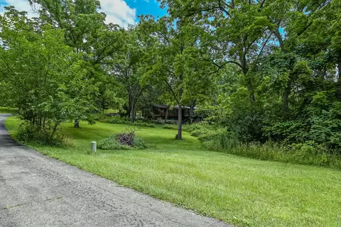 Exterior - 16 W340 97th St, Burr Ridge, IL 60527 photo 10 of 10