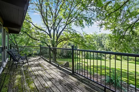 Exterior - 16 W340 97th St, Burr Ridge, IL 60527 photo 3 of 10