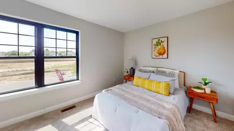 Bedroom - 636 Slate Run, Elgin, IL 60124 photo 1 of 6