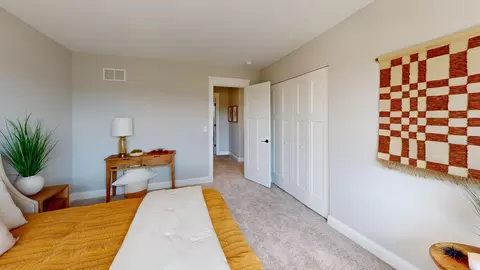 Bedroom - 636 Slate Run, Elgin, IL 60124 photo 5 of 6