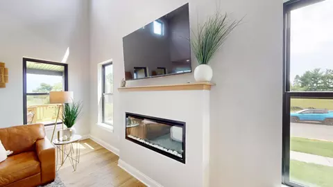 Living - 636 Slate Run, Elgin, IL 60124 photo 5 of 9