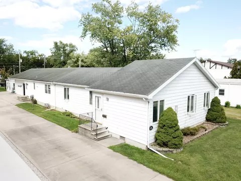212 E Waupansie St, Dwight, IL 60420