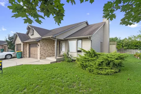761 Big Timber Dr, Joliet, IL 60431