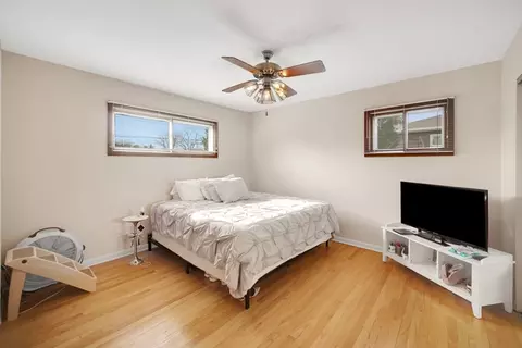 Bedroom - 136 N School St, Addison, IL 60101 photo 2 of 4
