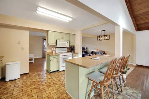 Kitchen - 136 N School St, Addison, IL 60101 photo 5 of 5