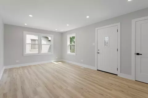 Living - 1942 S 15th Ave, Broadview, IL 60155 photo 3 of 3