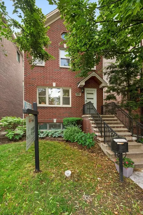 1319 W 32nd Pl, Chicago, IL 60608