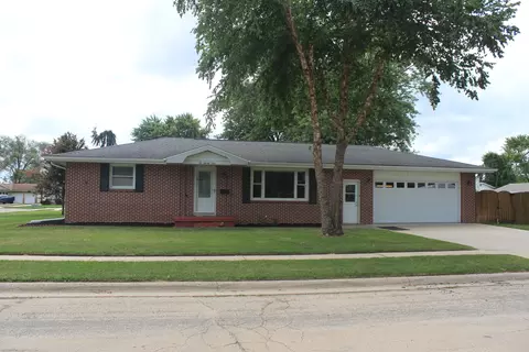 621 W 13th St, Rock Falls, IL 61071