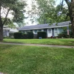 9317 S 82nd Ave, Hickory Hills, IL 60457