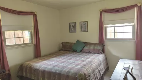 Bedroom - 2105 Noel Dr, Champaign, IL 61821 photo 1 of 11