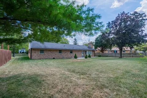 Exterior - 2105 Noel Dr, Champaign, IL 61821 photo 6 of 8