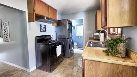 Other - 724 W Friendly Ave, Mchenry, IL 60051 photo 7 of 9