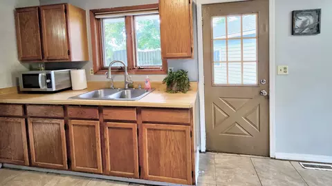 Kitchen - 724 W Friendly Ave, Mchenry, IL 60051 photo 2 of 2