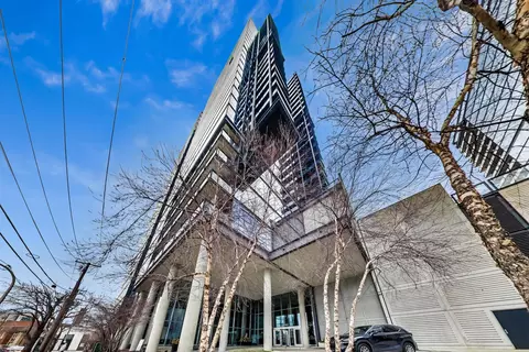 860 W Blackhawk St #907, Chicago, IL 60642