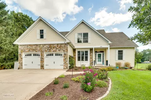 645 Lasalle Dr, Lake Holiday, IL 60552