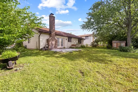 142 Cloverleaf Rd, Matteson, IL 60443 photo 21