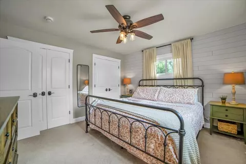 Bedroom - 514 Turf Ln, Wheaton, IL 60187 photo 2 of 5