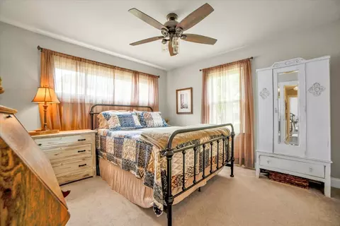 Bedroom - 514 Turf Ln, Wheaton, IL 60187 photo 4 of 5