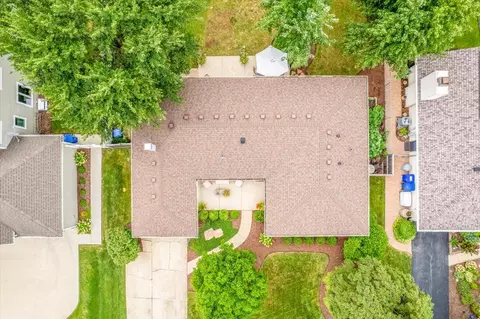 View/Area - 514 Turf Ln, Wheaton, IL 60187 photo 3 of 6