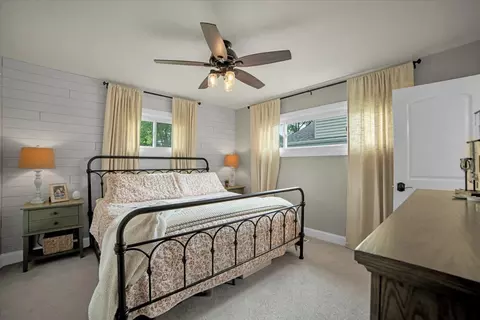 Bedroom - 514 Turf Ln, Wheaton, IL 60187 photo 1 of 5