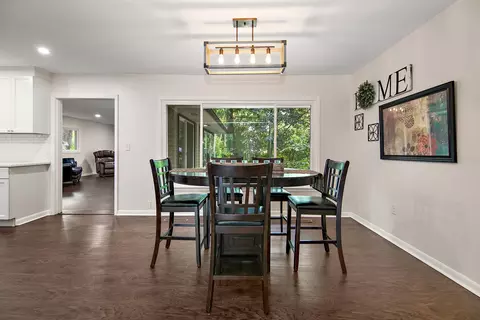 Dining - 22 Erin Ln, Kankakee, IL 60901 photo 1 of 2