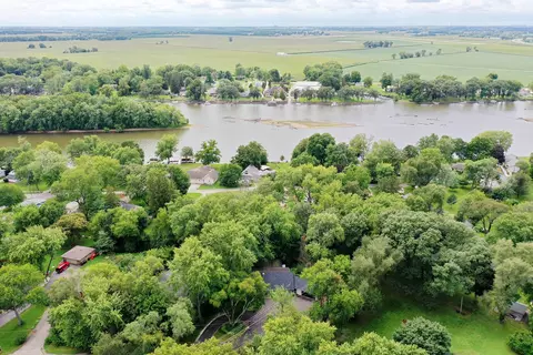 View/Area - 22 Erin Ln, Kankakee, IL 60901 photo 2 of 8