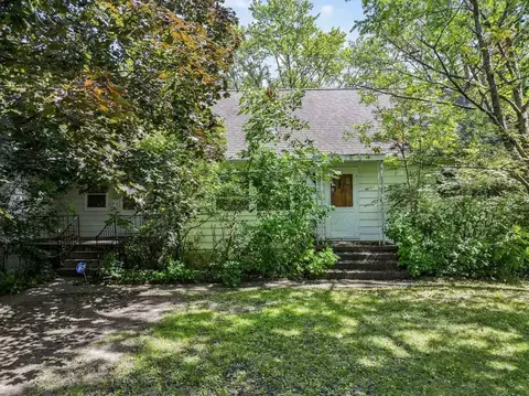 38571 N Cedar Ave, Beach Park, IL 60099