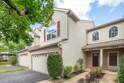 2927 Caldwell Ln, Geneva, IL 60134