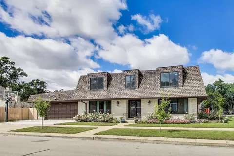 2100 N 77th Ct, Elmwood Park, IL 60707