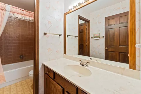 90 N Prairie Dr, Addison, IL 60101 photo 22