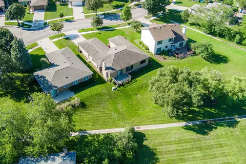 90 N Prairie Dr, Addison, IL 60101 photo 34