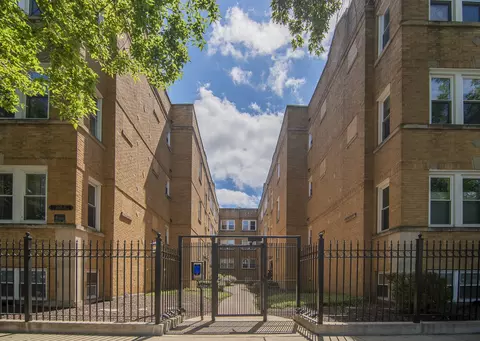 3427 W Shakespeare Ave #2B, Chicago, IL 60647