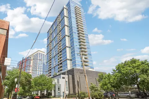 1901 S Calumet Ave #2306, Chicago, IL 60616